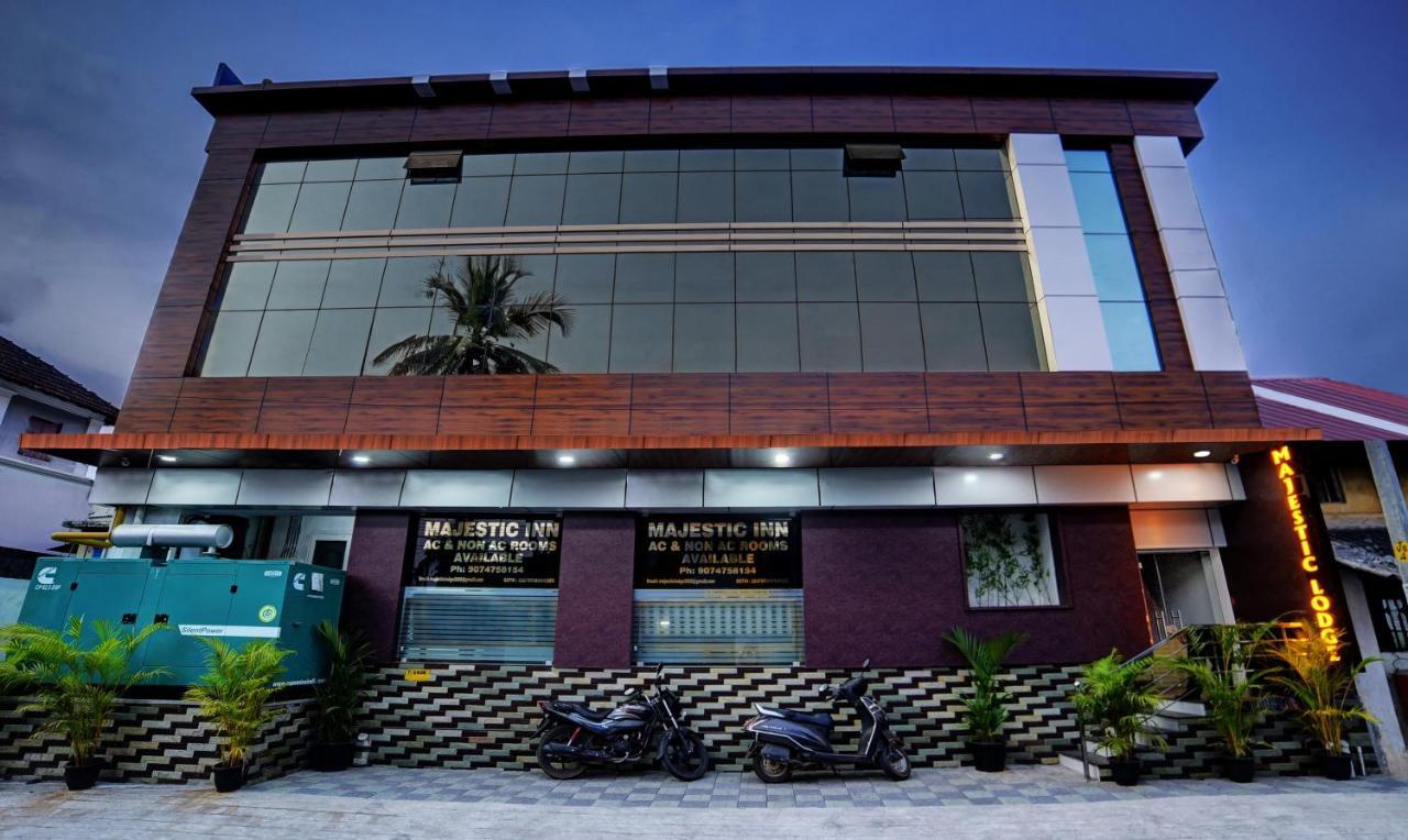 Treebo Trip Majestic Inn Thampanoor Thiruvananthapuram Luaran gambar